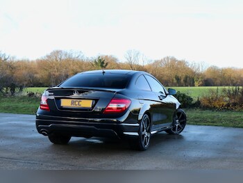 Used Mercedes-Benz C Class 2014 for sale - 77262274: Photo
