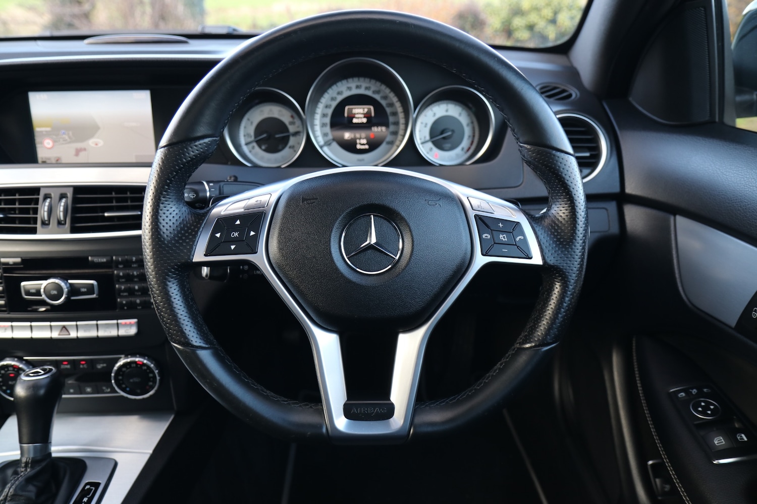 Used Mercedes-Benz C Class 2014 for sale - 77262274: Photo 40