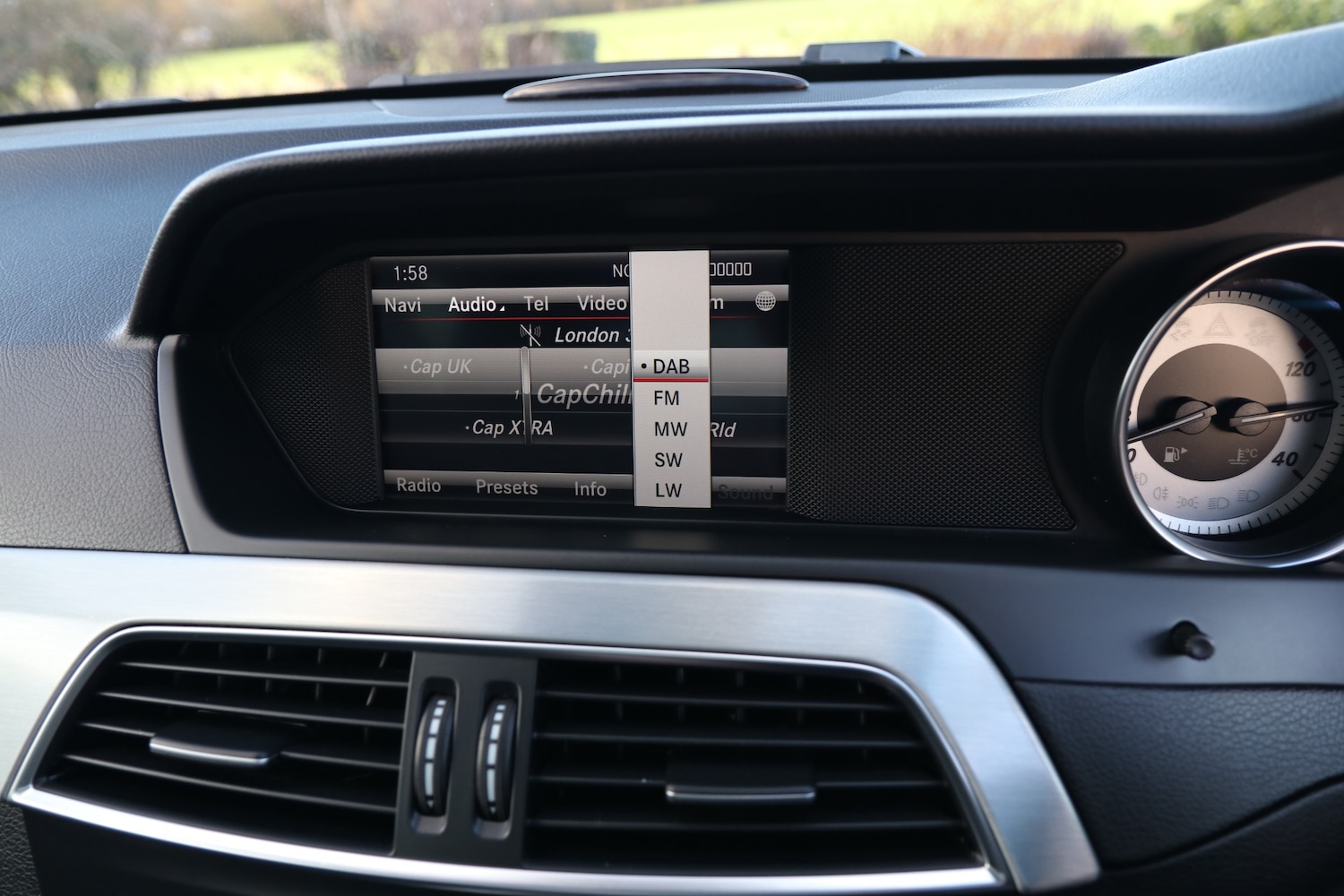 Used Mercedes-Benz C Class 2014 for sale - 77262274: Photo 44