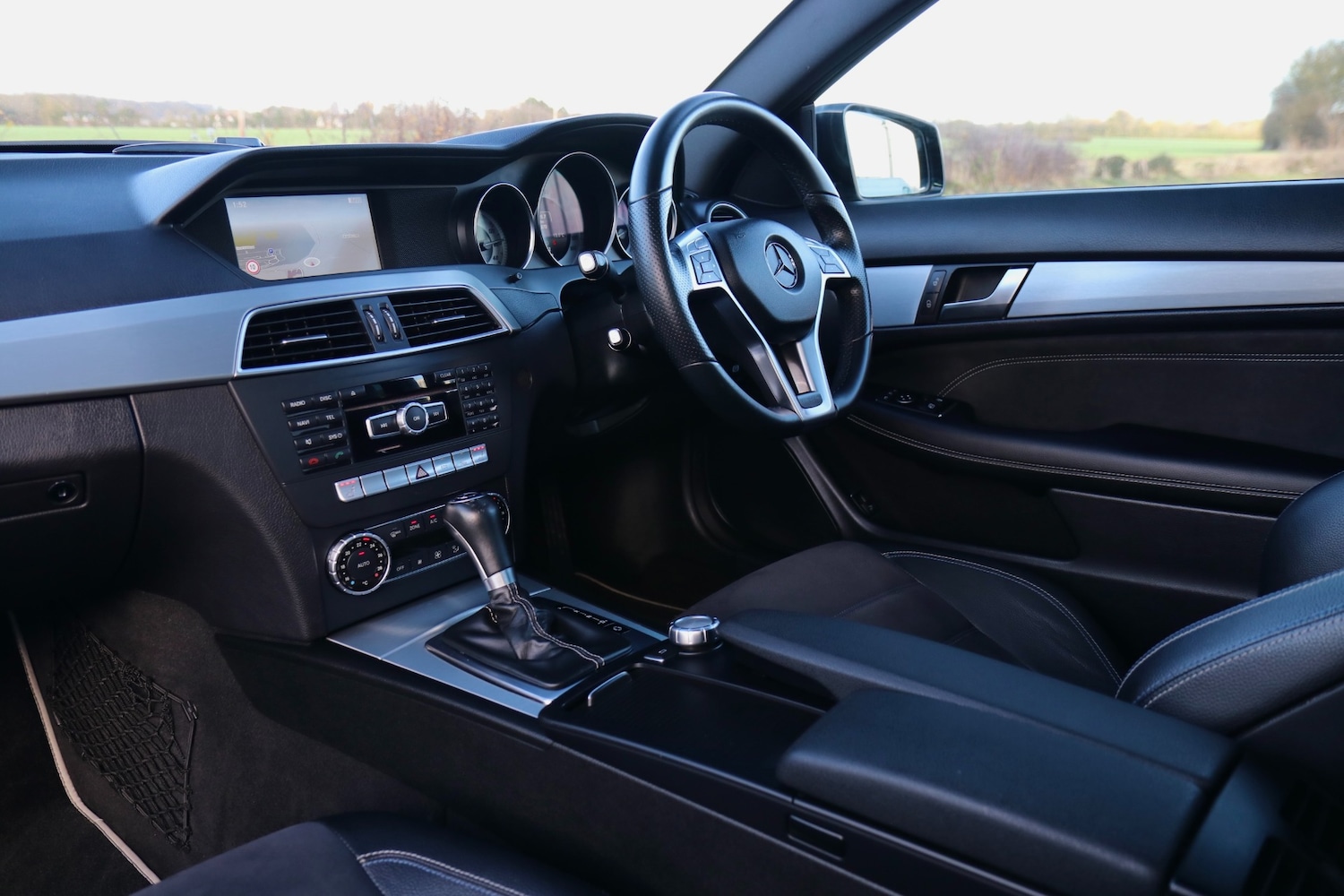 Used Mercedes-Benz C Class 2014 for sale - 77262274: Photo 9