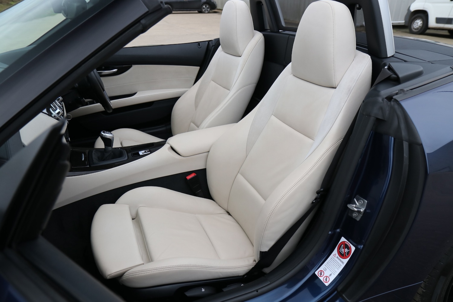 Used BMW Z4 2010 for sale - 78012649: Photo 12