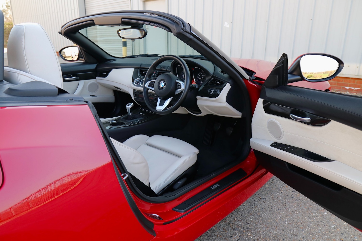 Used BMW Z4 2011 for sale - 77975990: Photo 10