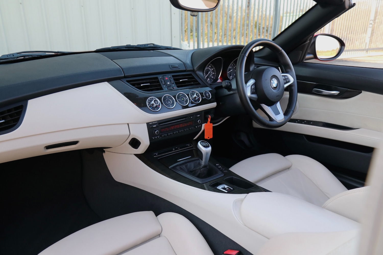 Used BMW Z4 2011 for sale - 77975990: Photo 11