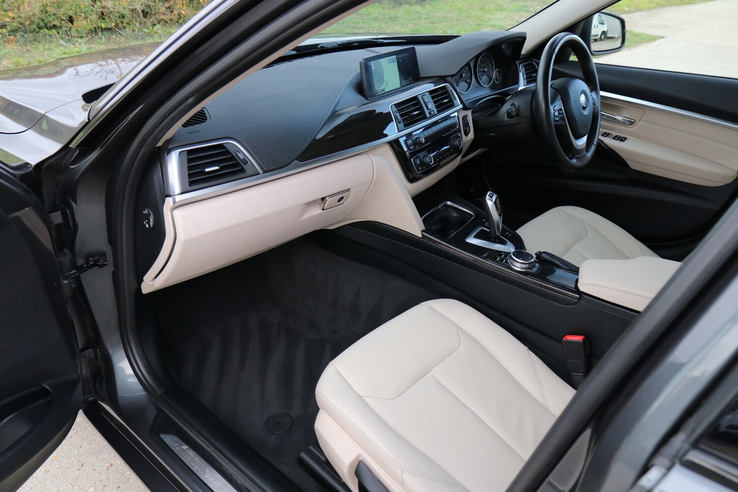 Used BMW 3 Series 2016 for sale - 77262921: Photo 29