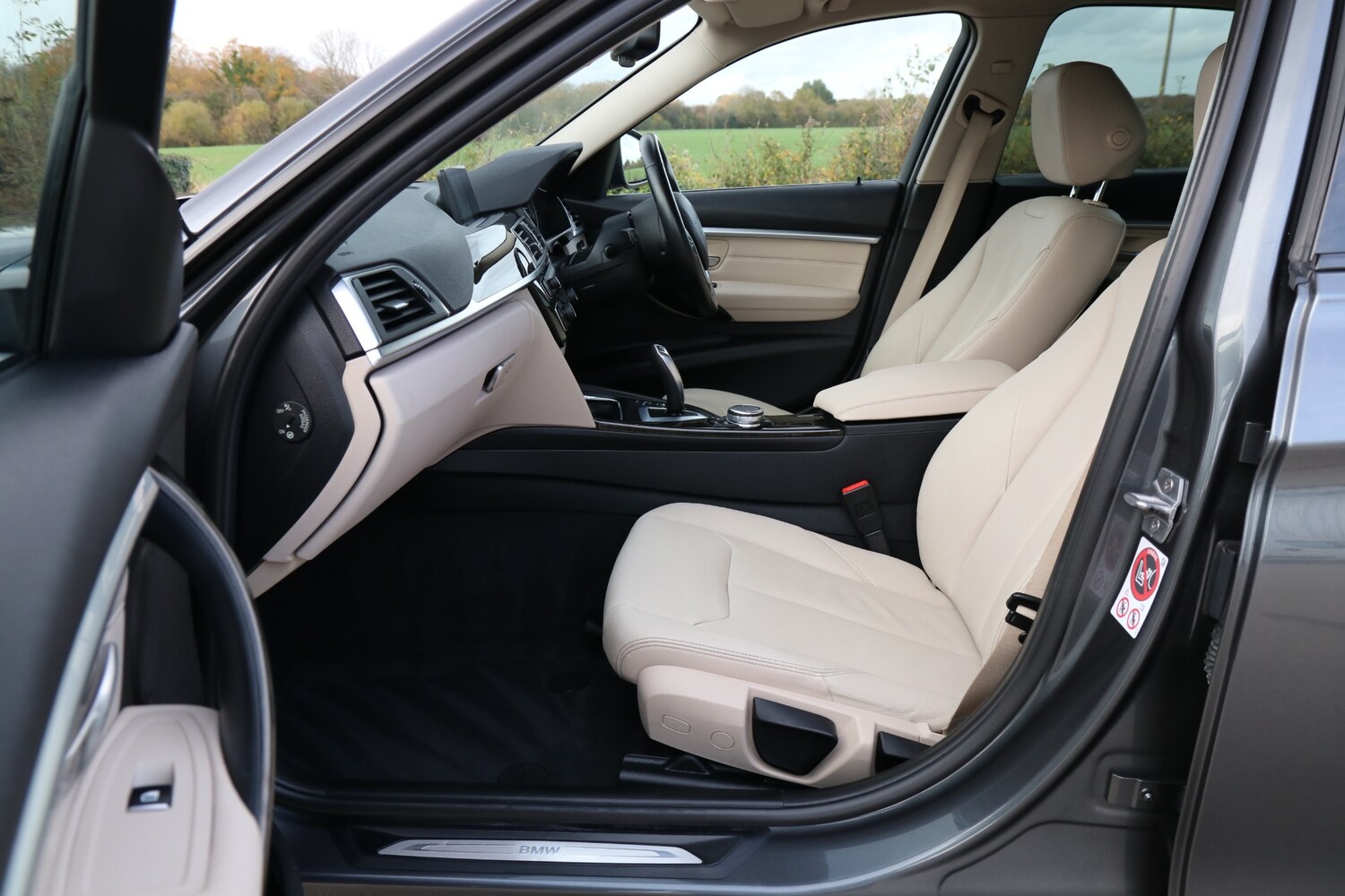 Used BMW 3 Series 2016 for sale - 77262921: Photo 31