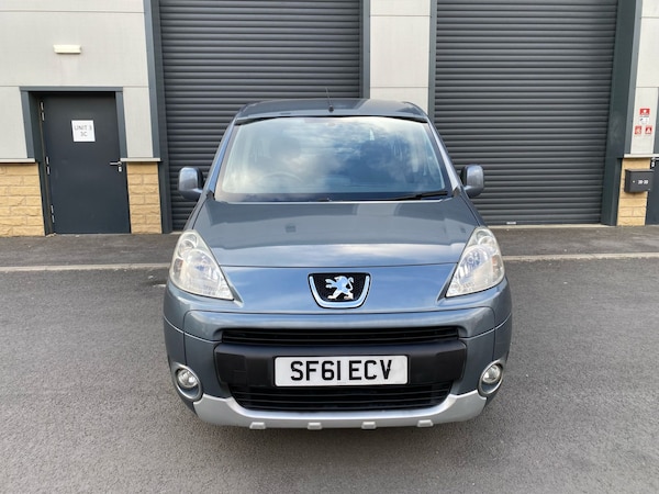 Used Peugeot Partner Tepee 2011 for sale - 74323310: Photo 1