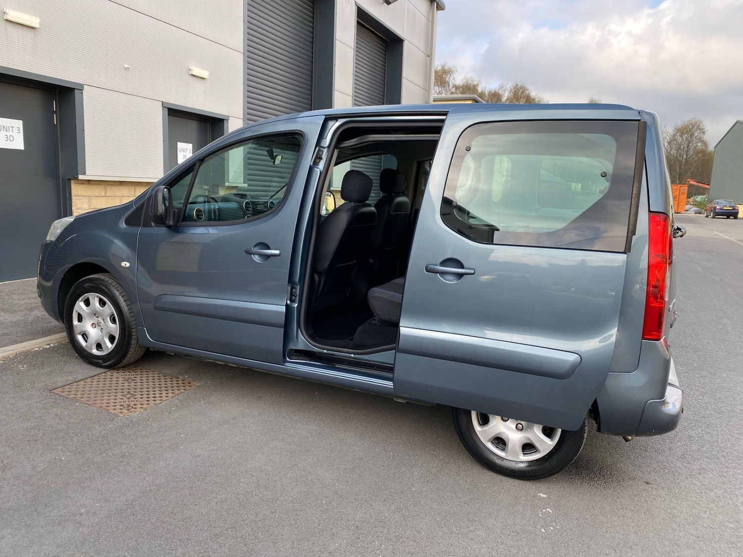 Vehicle 21