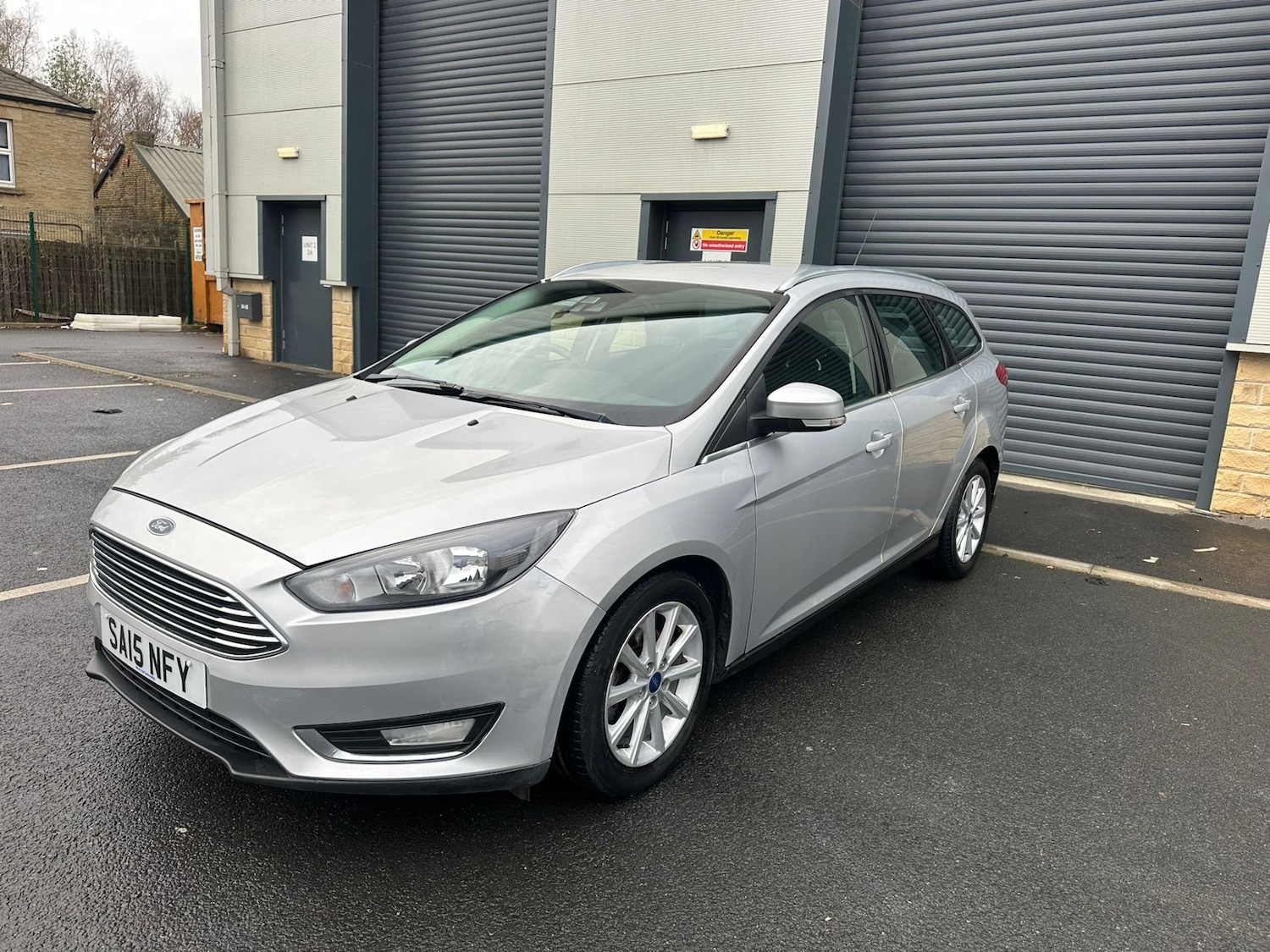 Used Ford Focus 2015 for sale - 76669282: Photo 3