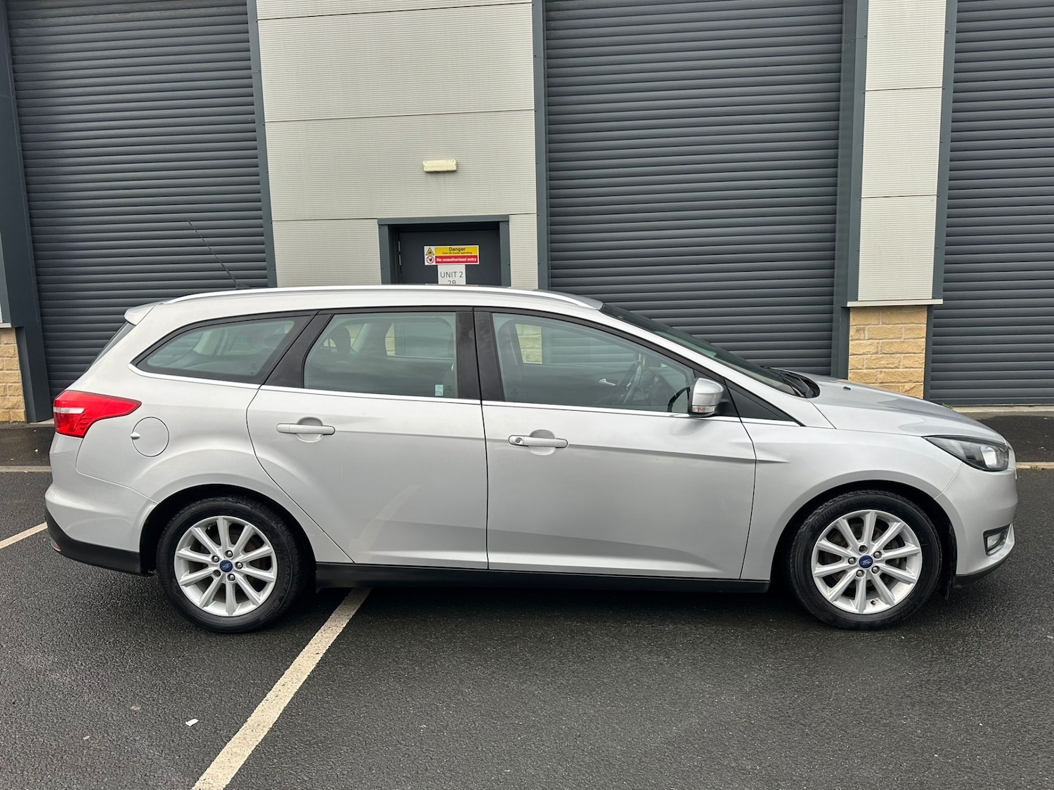 Used Ford Focus 2015 for sale - 76669282: Photo 5