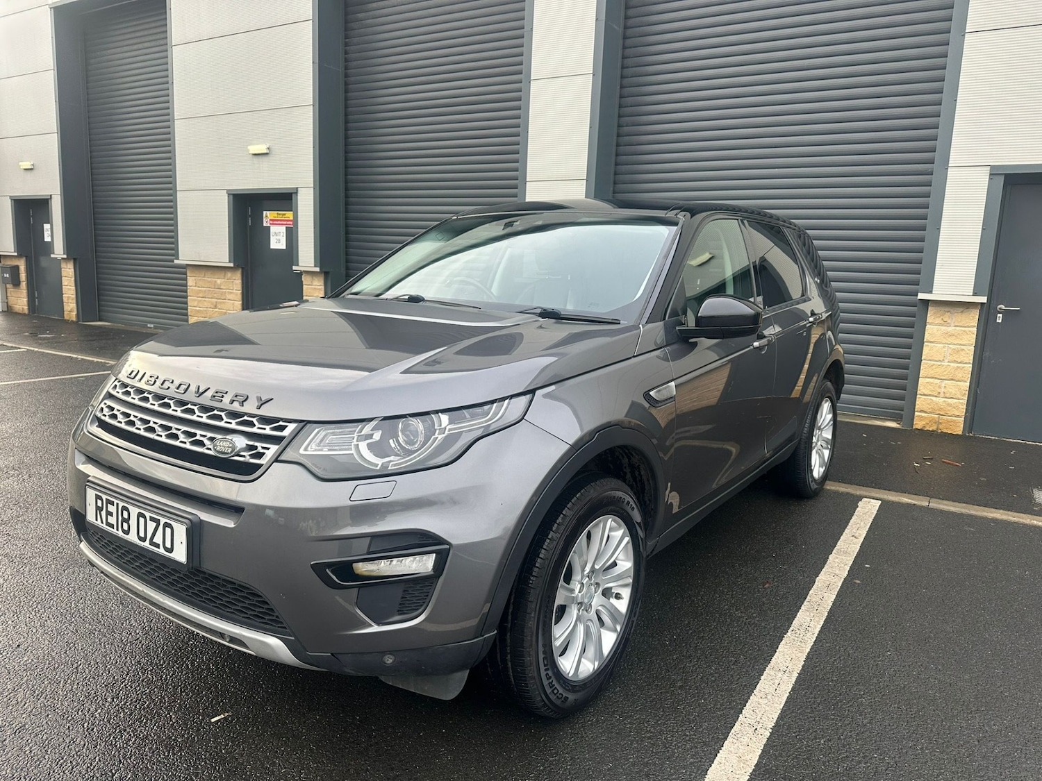 Used Land Rover Discovery Sport 2018 for sale - 76723380: Photo 3