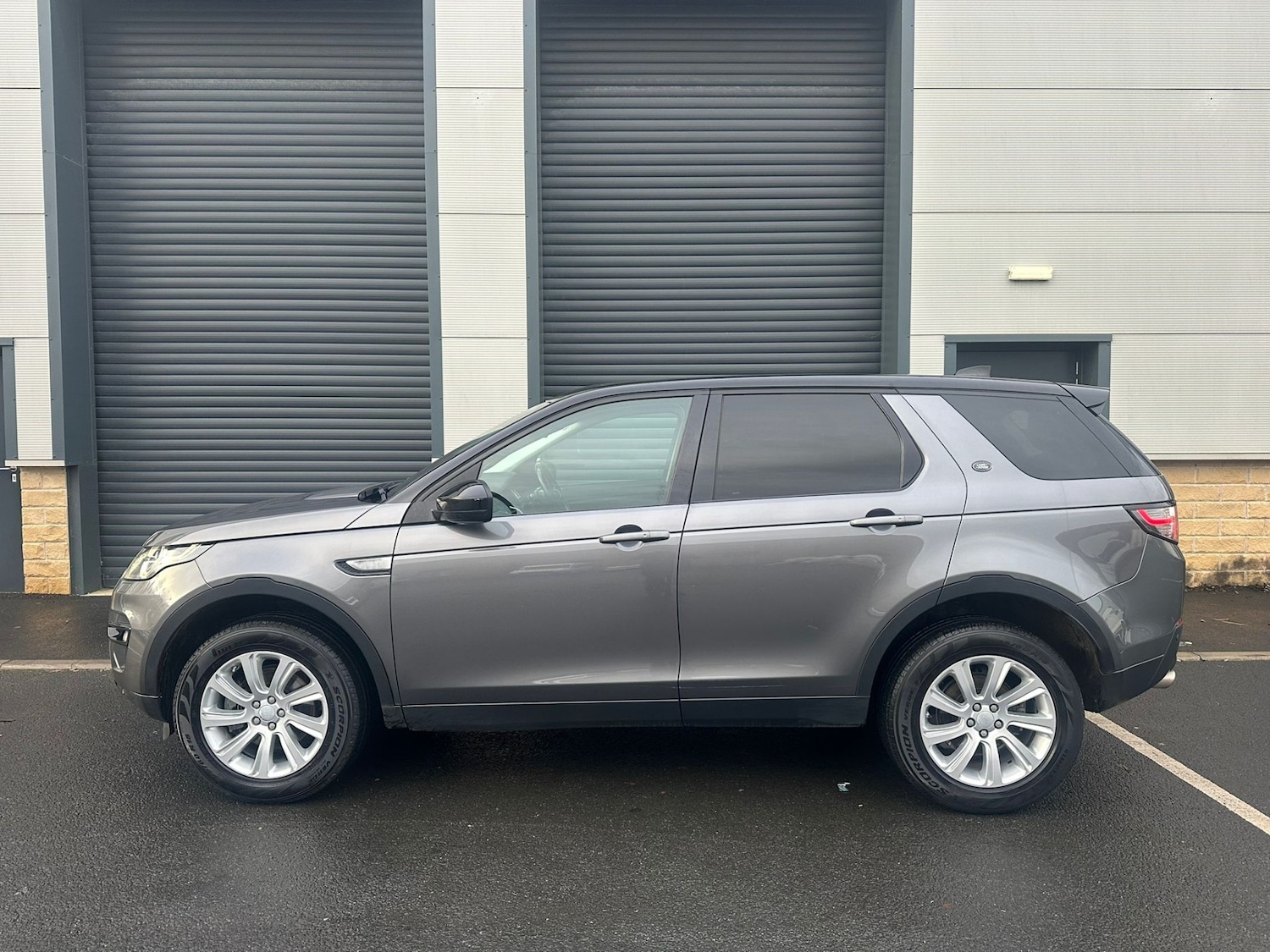 Used Land Rover Discovery Sport 2018 for sale - 76723380: Photo 5