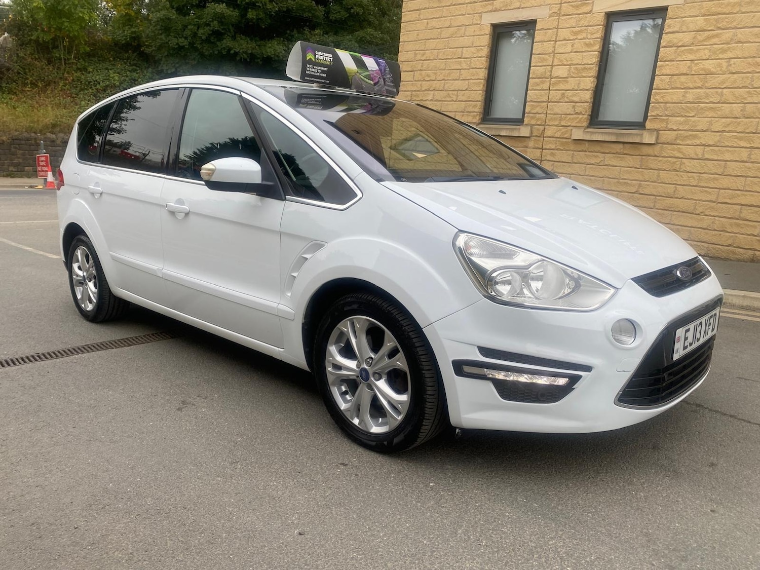 Used Ford S-Max 2013 for sale - 72336927: Photo 4