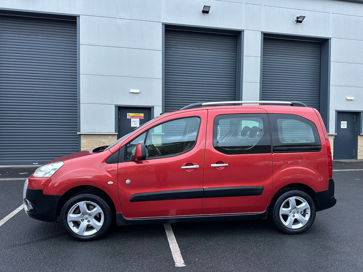 Used Peugeot Partner Tepee 2012 for sale - 76669427: Photo 10