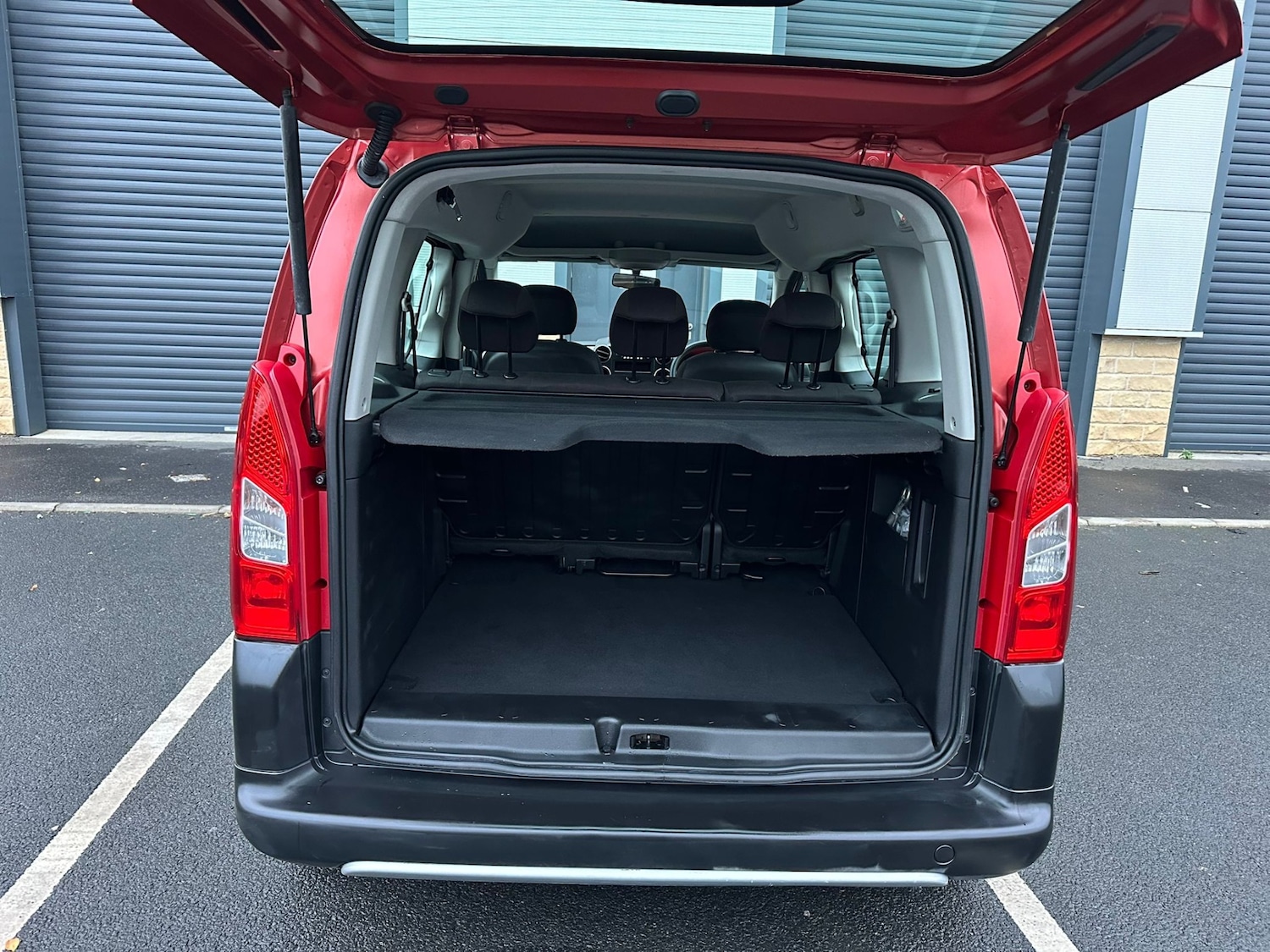 Used Peugeot Partner Tepee 2012 for sale - 76669427: Photo 13