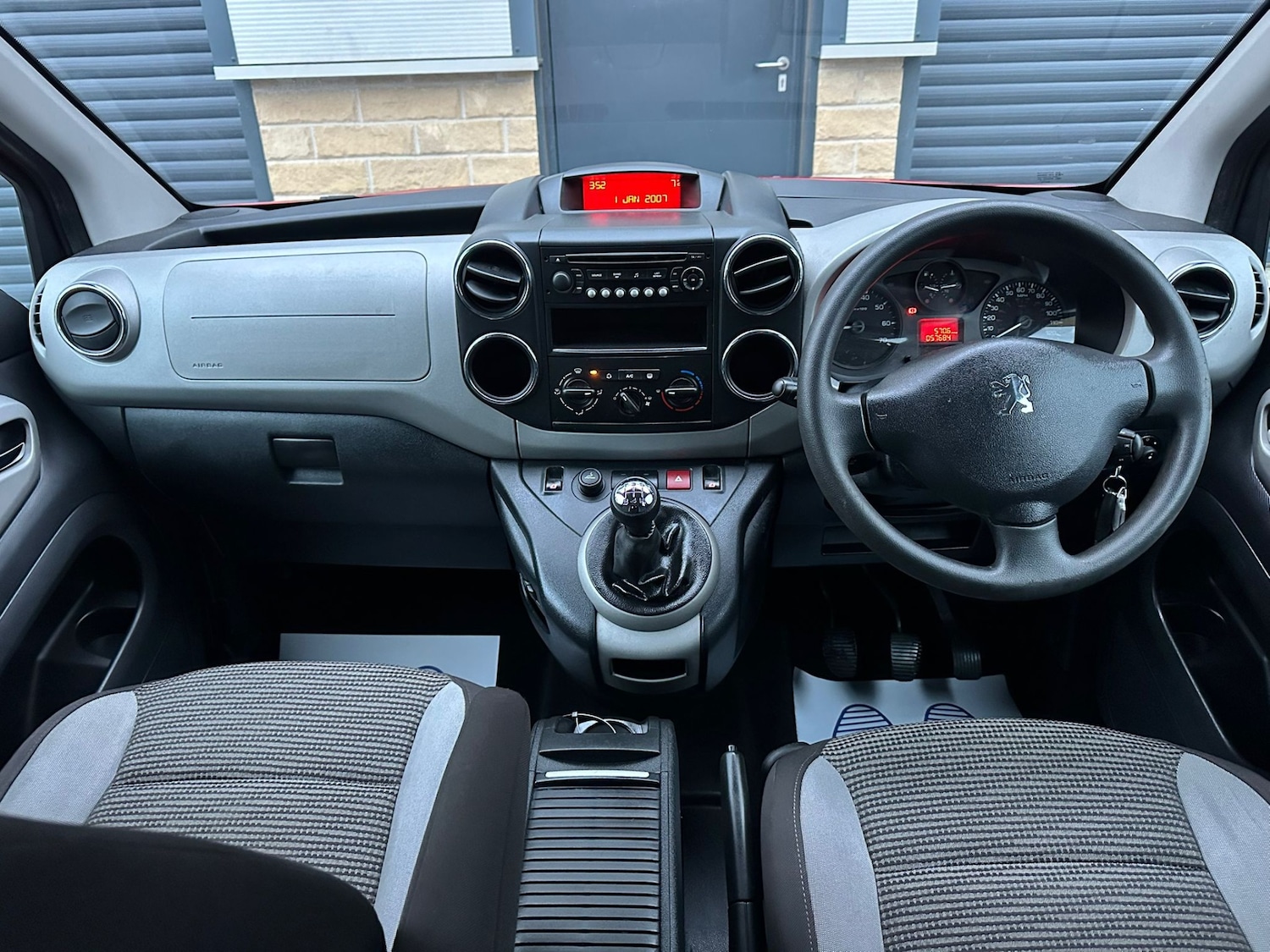 Used Peugeot Partner Tepee 2012 for sale - 76669427: Photo 17