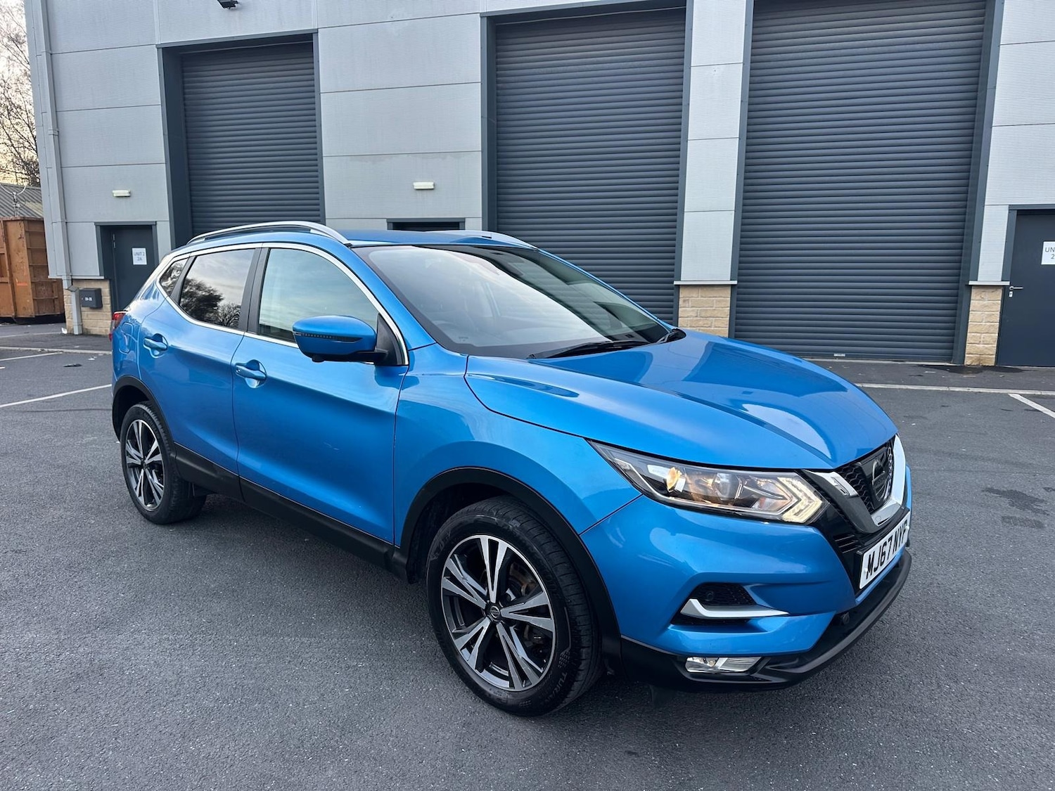 Used Nissan Qashqai 2017 for sale - 76656532: Photo 2