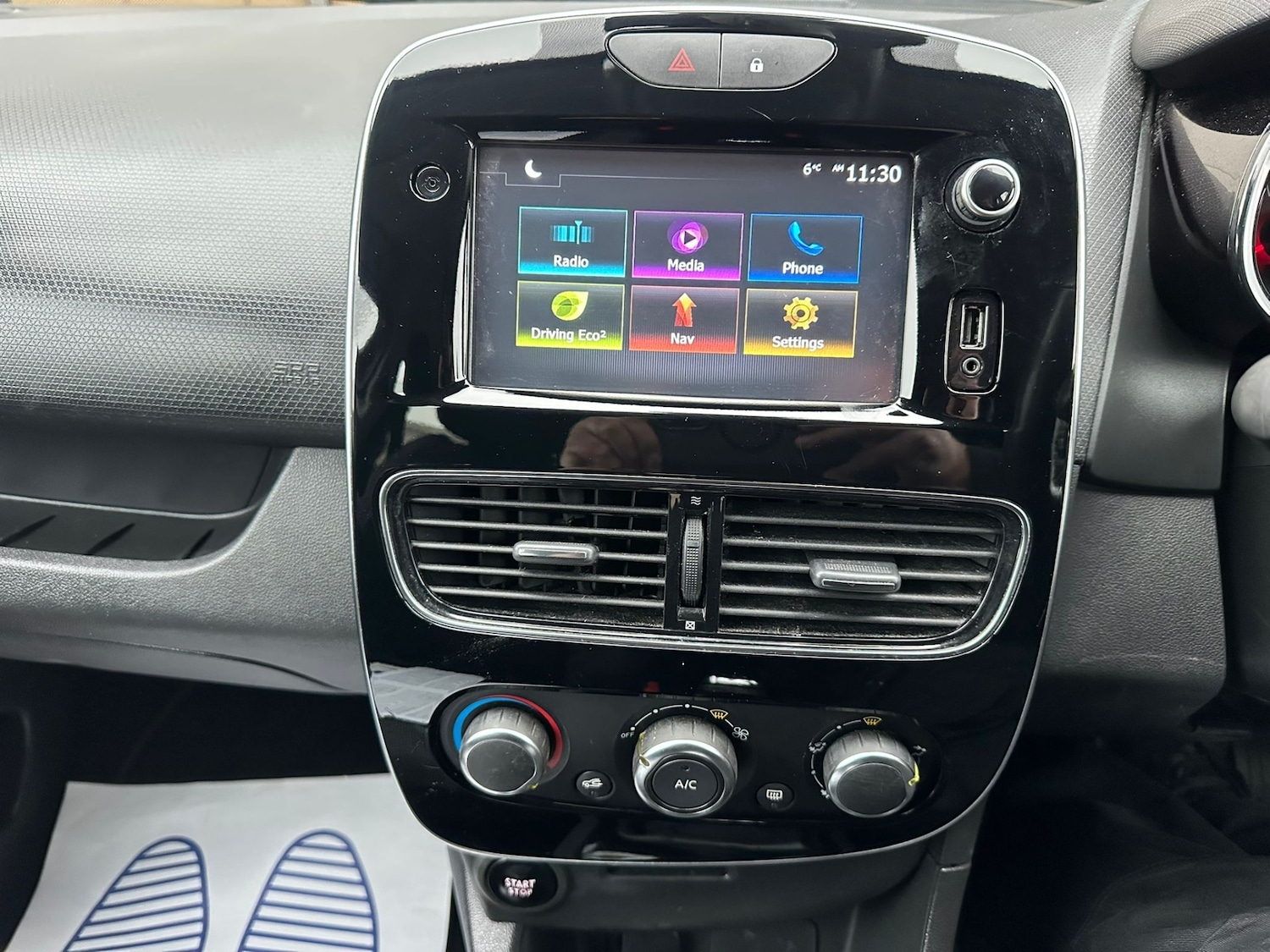 Used Renault Clio 2017 for sale - 77508876: Photo 11