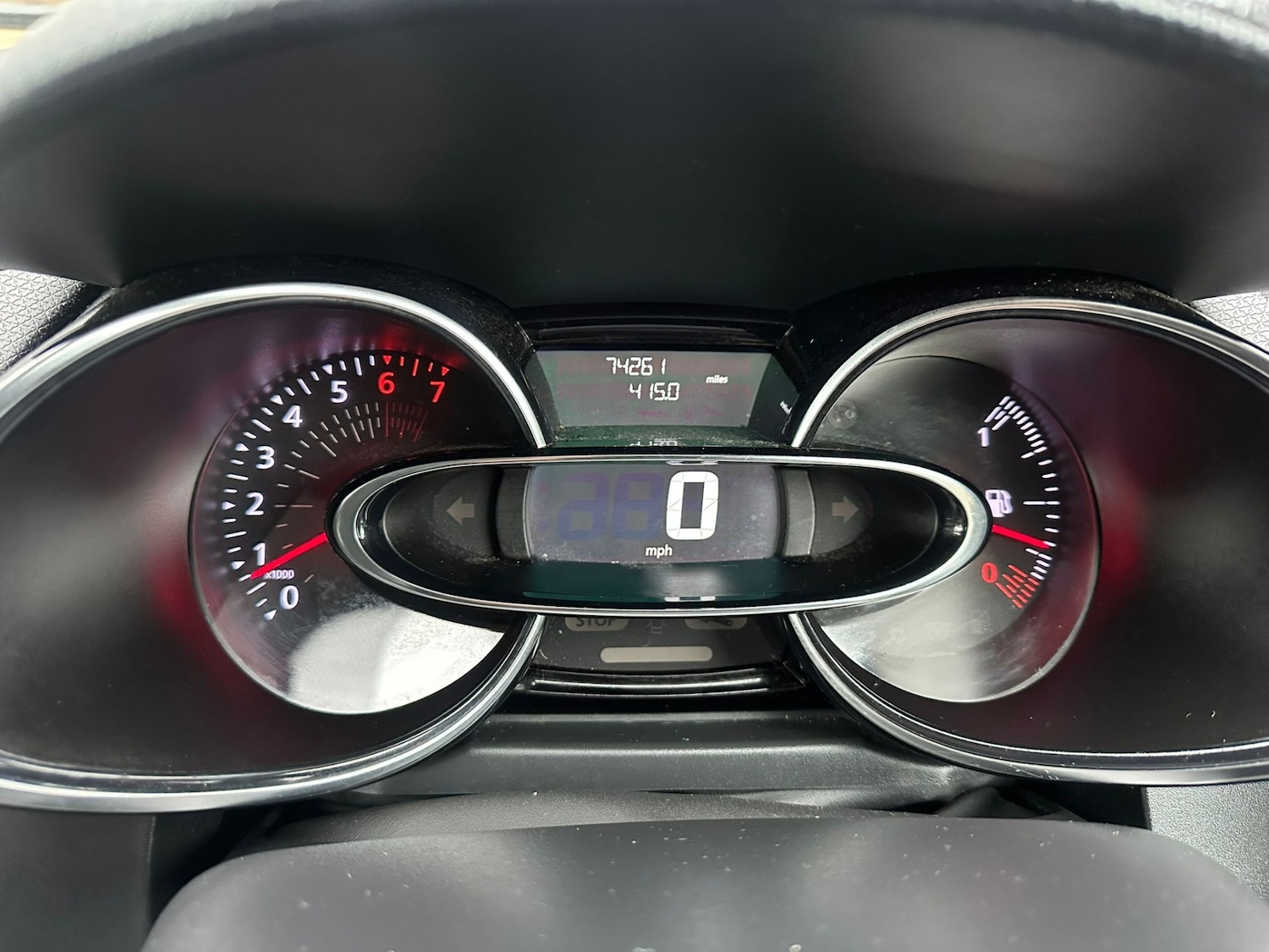 Used Renault Clio 2017 for sale - 77508876: Photo 15