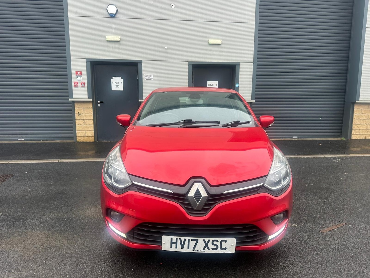 Used Renault Clio 2017 for sale - 77508876: Photo 2