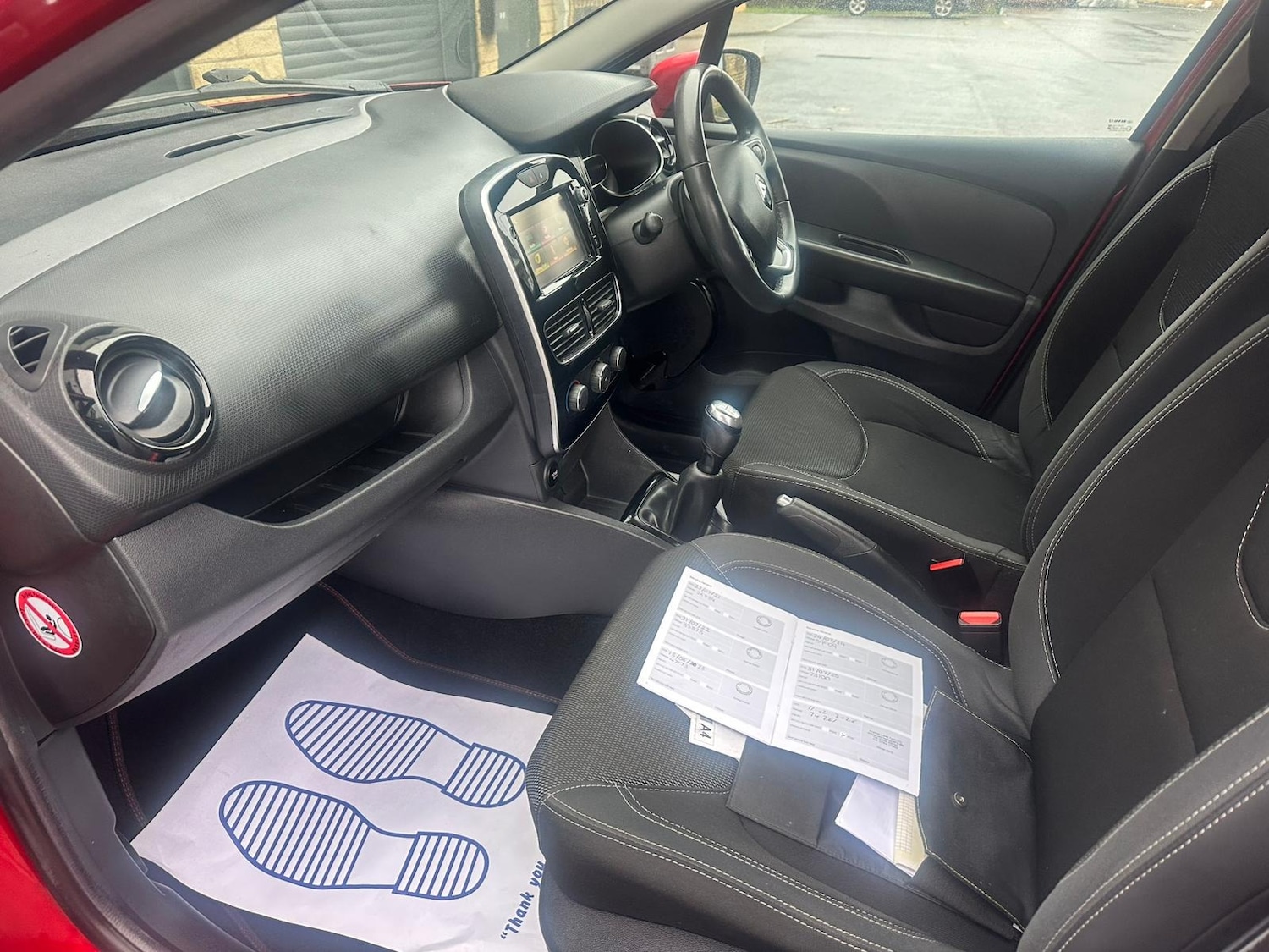 Used Renault Clio 2017 for sale - 77508876: Photo 9