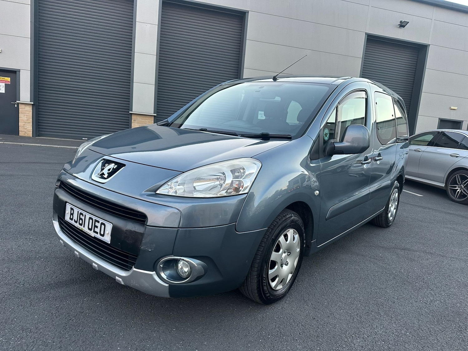 Used Peugeot Partner Tepee 2011 for sale - 76407687: Photo 12