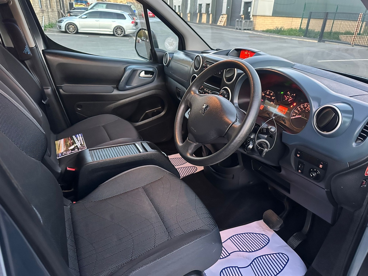 Used Peugeot Partner Tepee 2011 for sale - 76407687: Photo 13