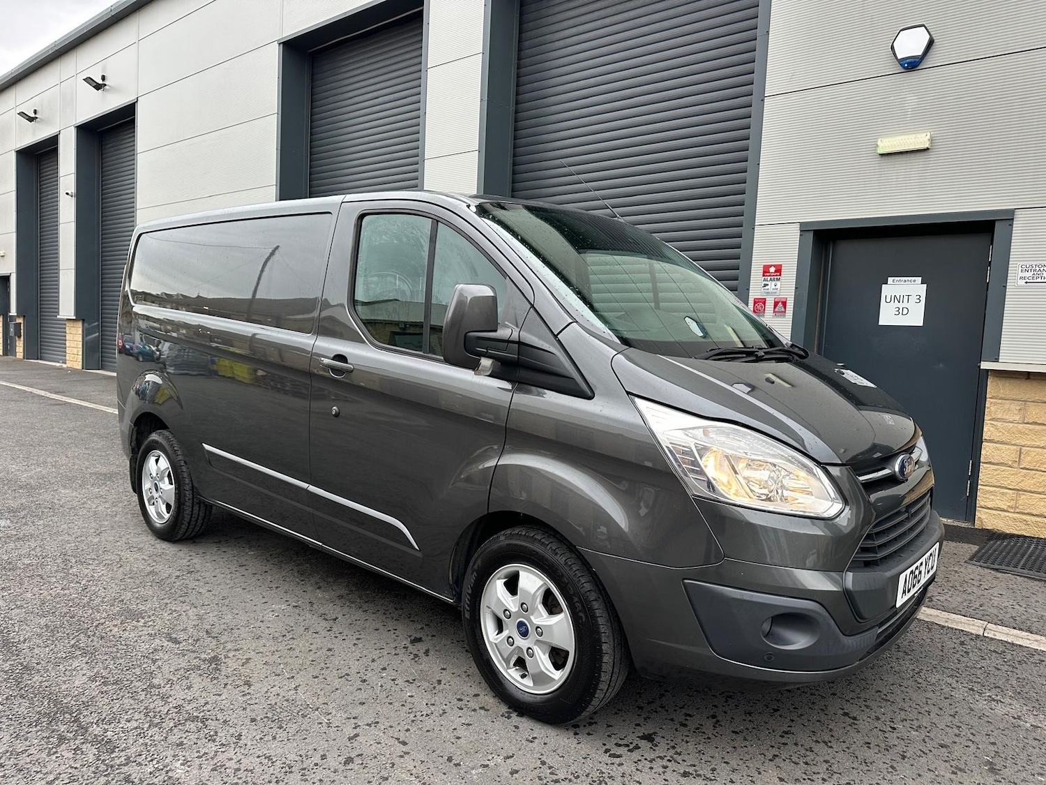 Used Ford Transit Custom 2016 for sale - 76581893: Photo 2