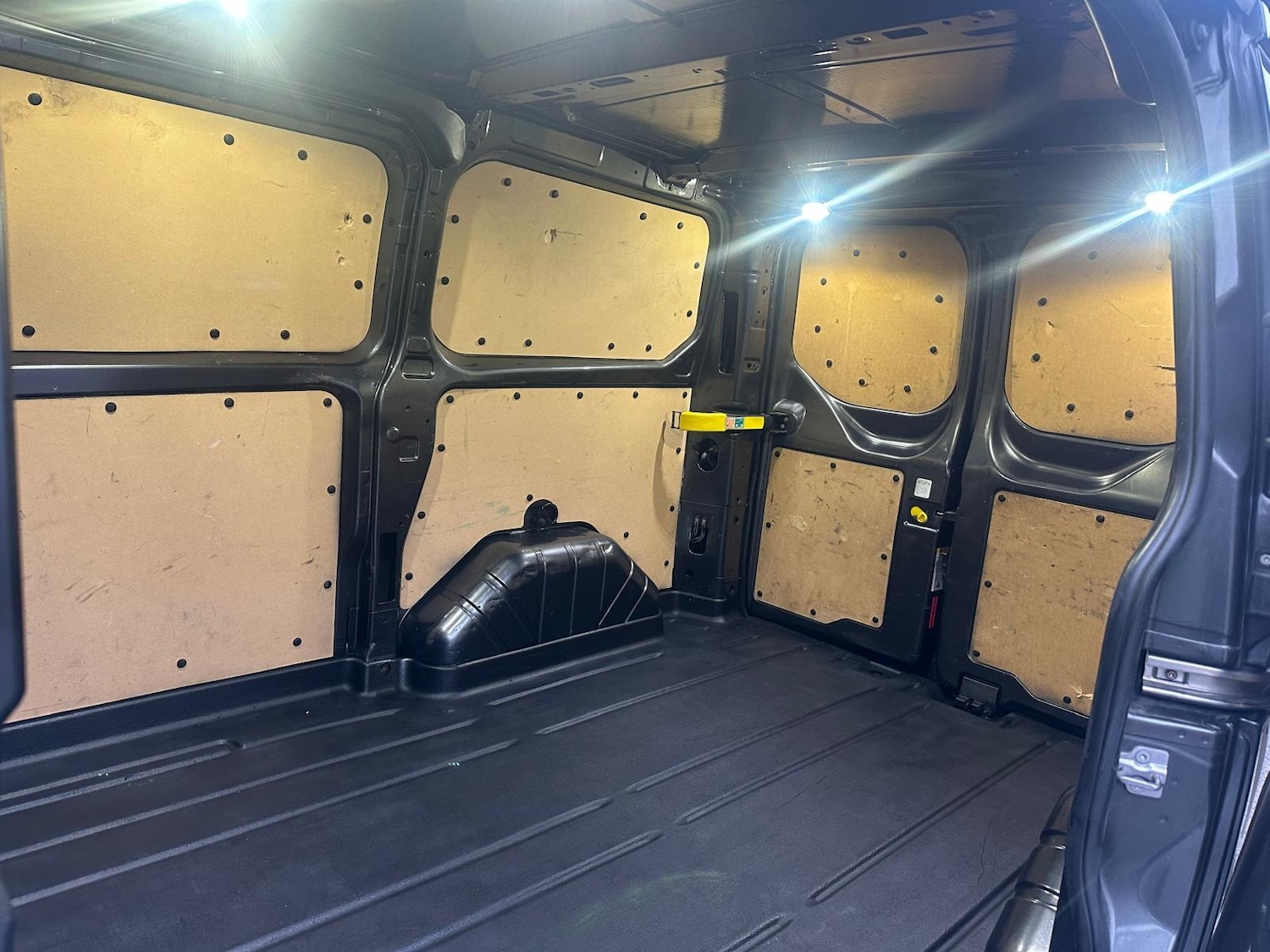 Used Ford Transit Custom 2016 for sale - 76581893: Photo 9