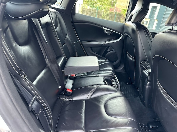 Used Volvo V40 2015 for sale - 76174308: Photo 16