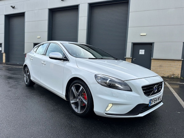 Used Volvo V40 2015 for sale - 76174308: Photo 2