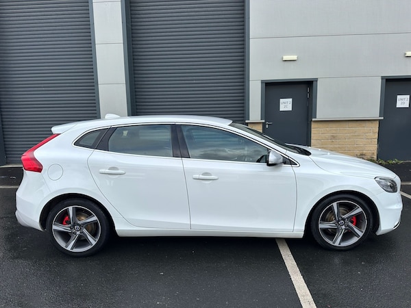 Used Volvo V40 2015 for sale - 76174308: Photo 4