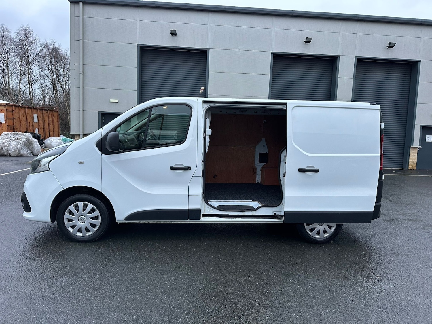 Used Renault Trafic 2017 for sale - 77536082: Photo 1