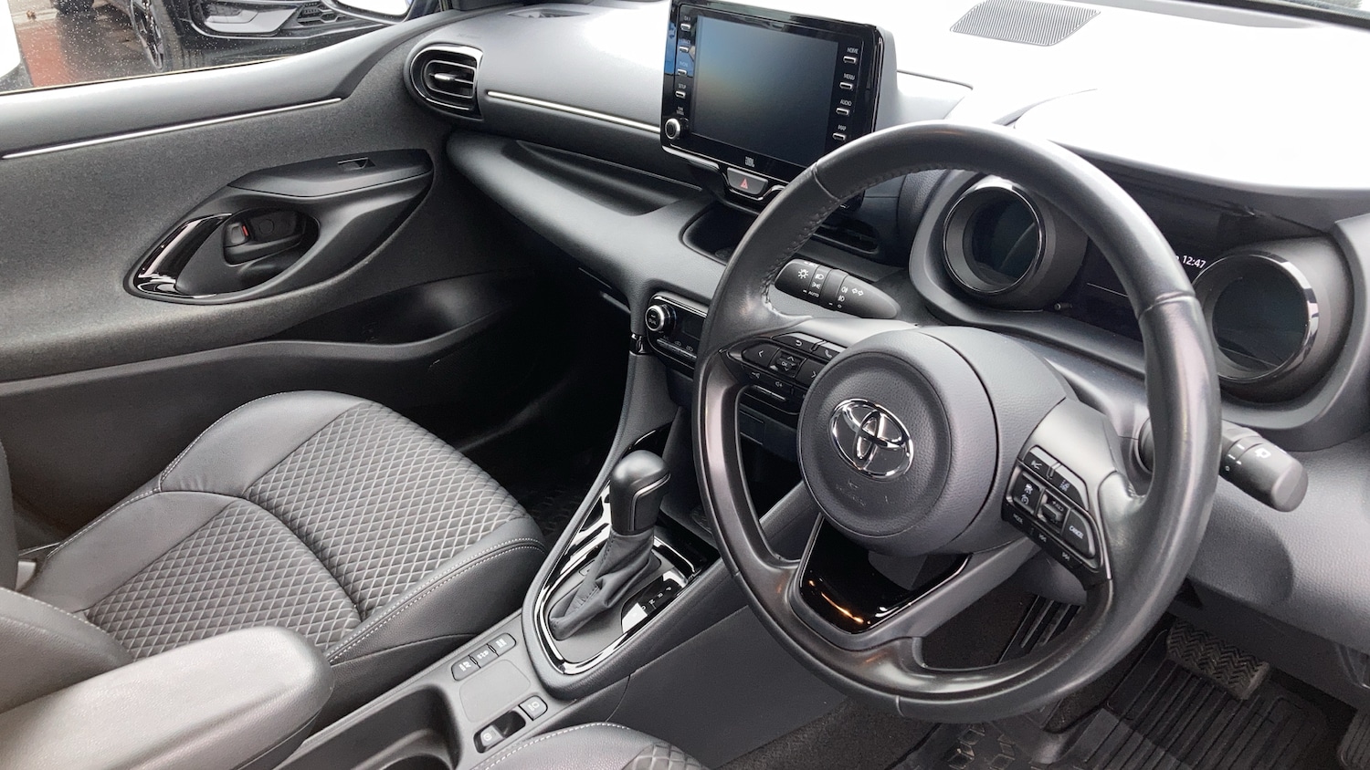 Used Toyota Yaris 2020 for sale - 77151043: Photo 17