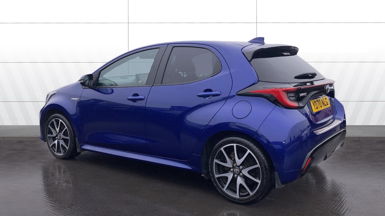 Used Toyota Yaris 2020 for sale - 77151043: Photo 2