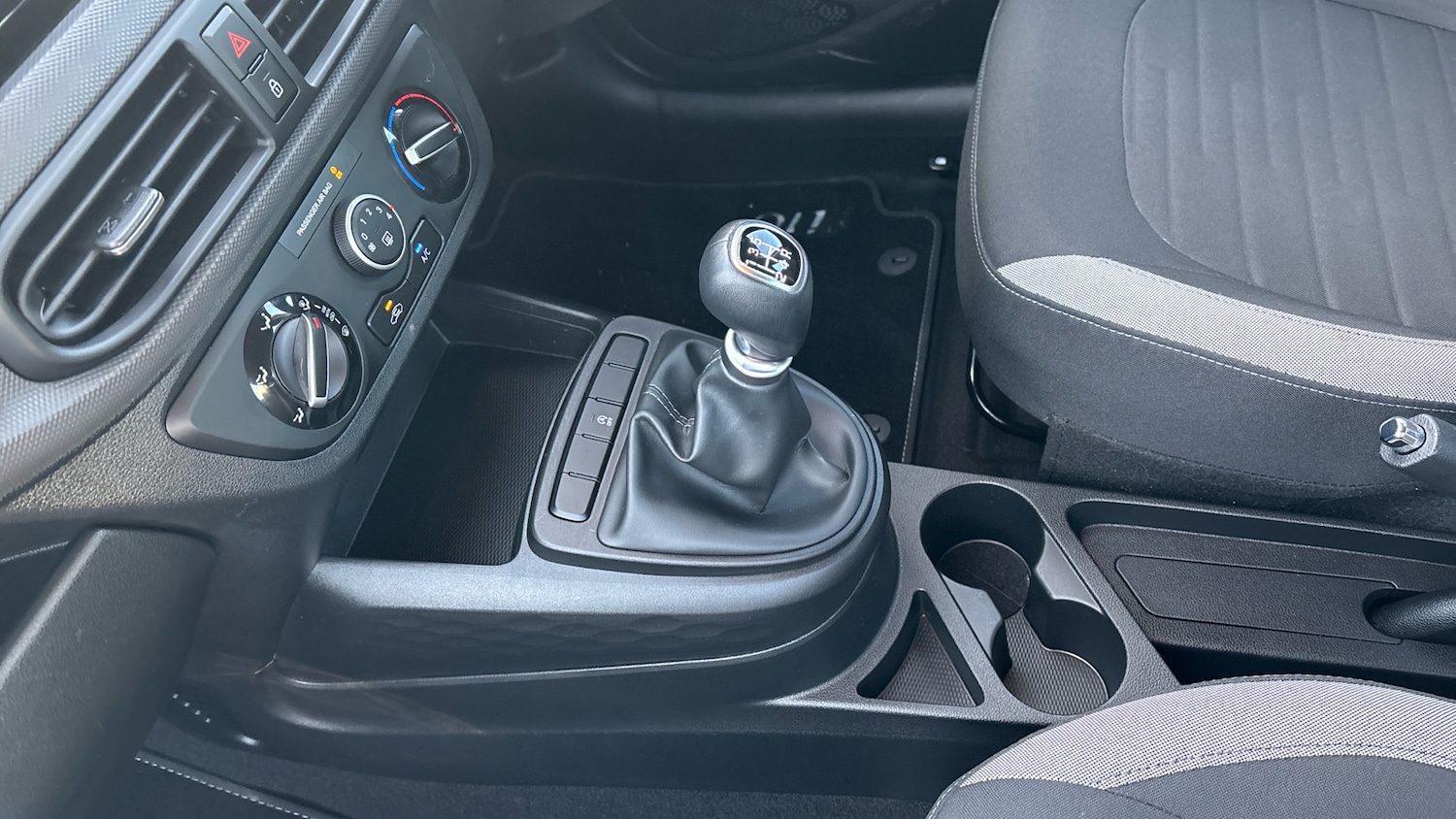 Used Hyundai i10 2023 for sale - 77718486: Photo 13