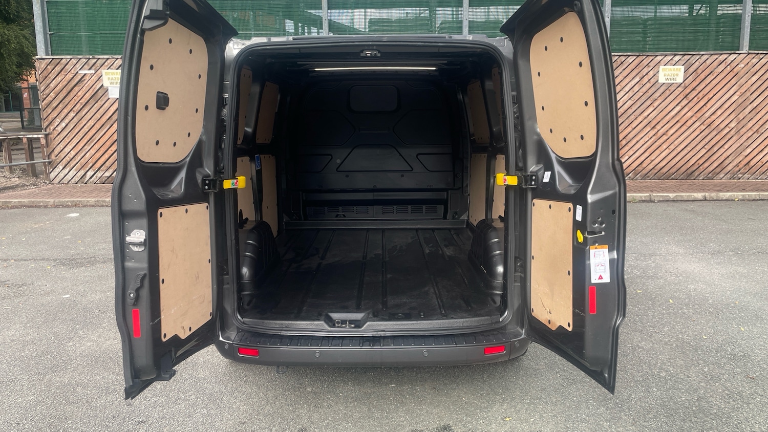 Used Ford Transit Custom 2023 for sale - 75919422: Photo 23