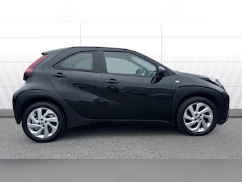 Used Toyota Aygo X 2023 for sale - 79527310: Photo