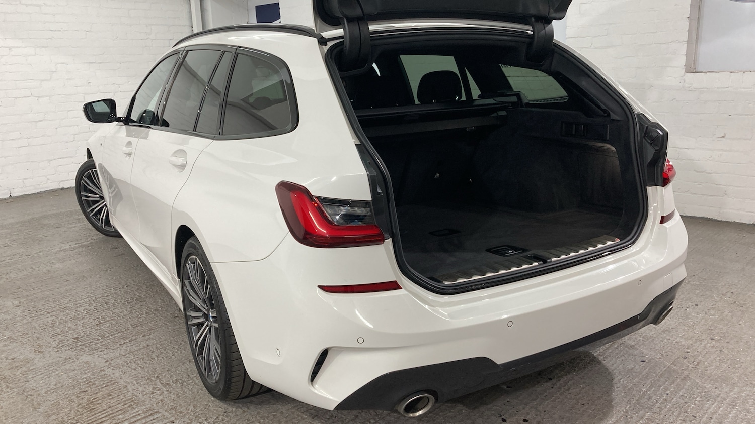 Used BMW 3 Series 2021 for sale - 76480177: Photo 47