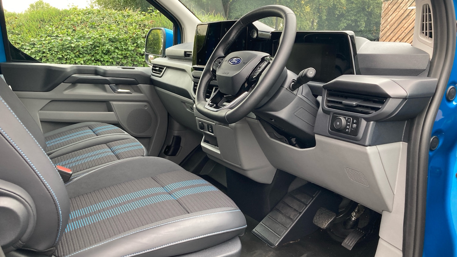 Used Ford Transit Custom 2025 for sale - 76120117: Photo 4