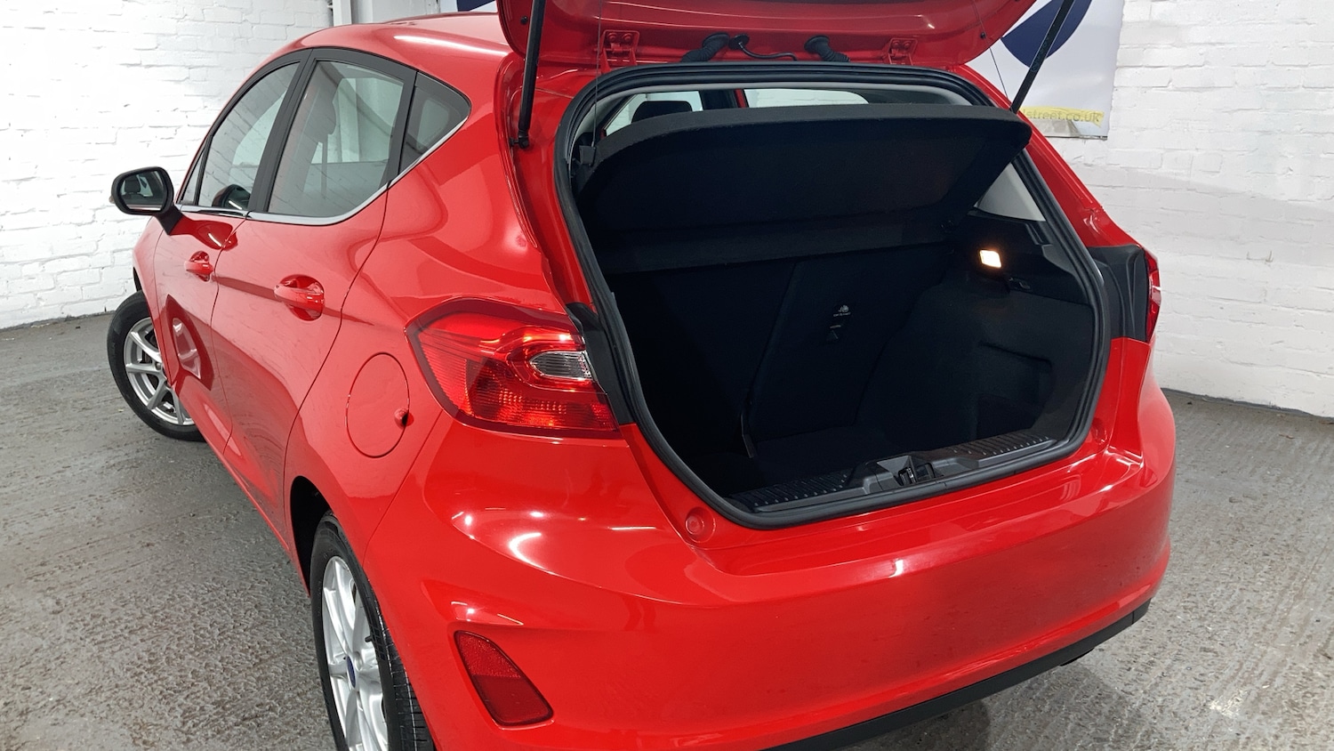 Used Ford Fiesta 2017 for sale - 76762293: Photo 38