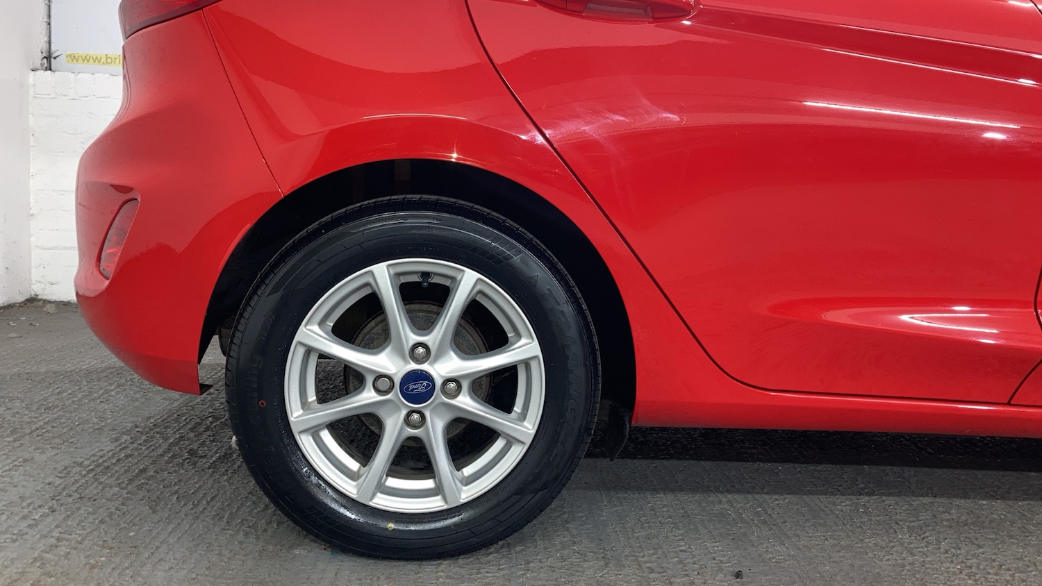 Used Ford Fiesta 2017 for sale - 76762293: Photo 7