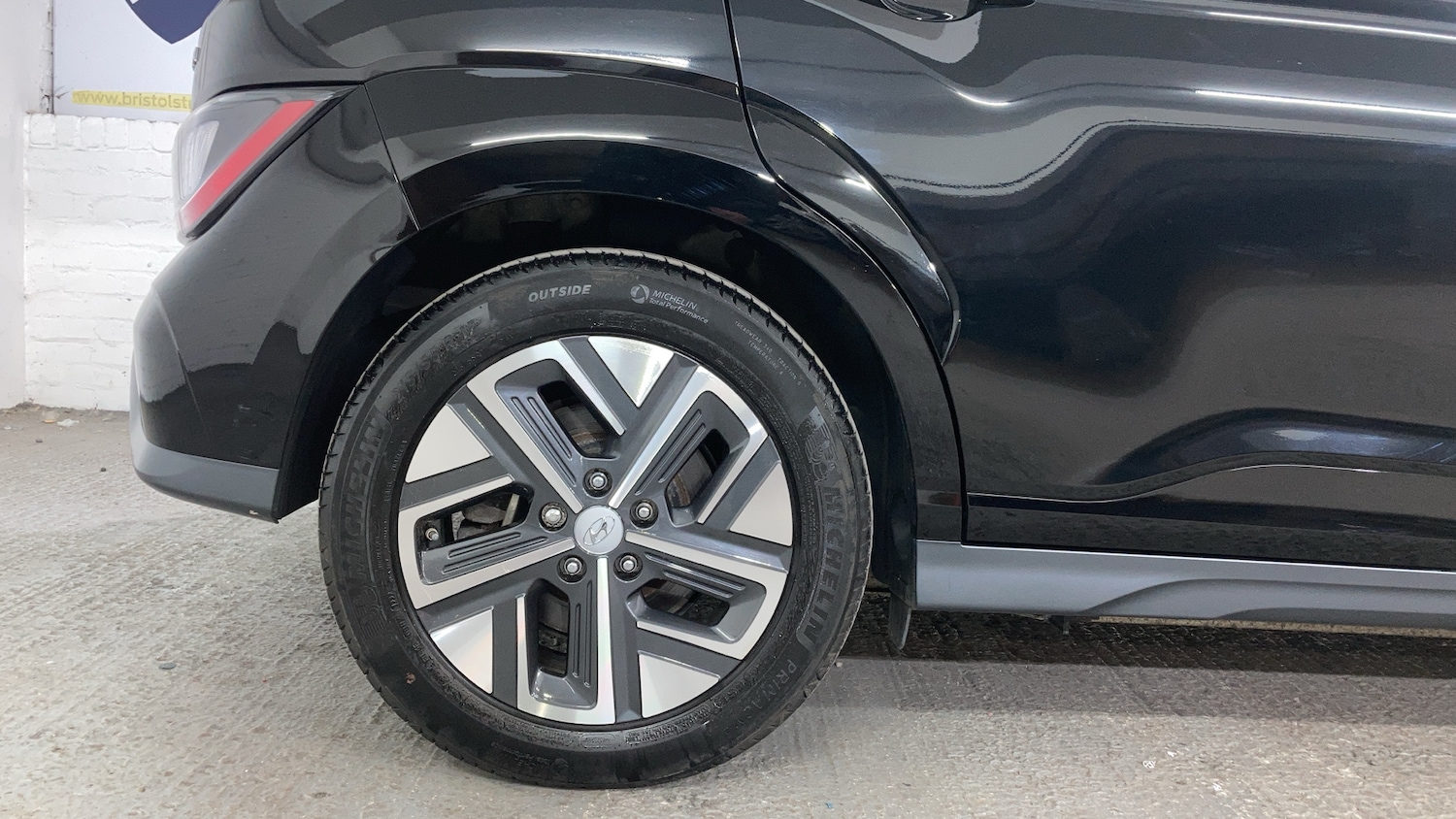 Used Hyundai KONA 2022 for sale - 77201124: Photo 30