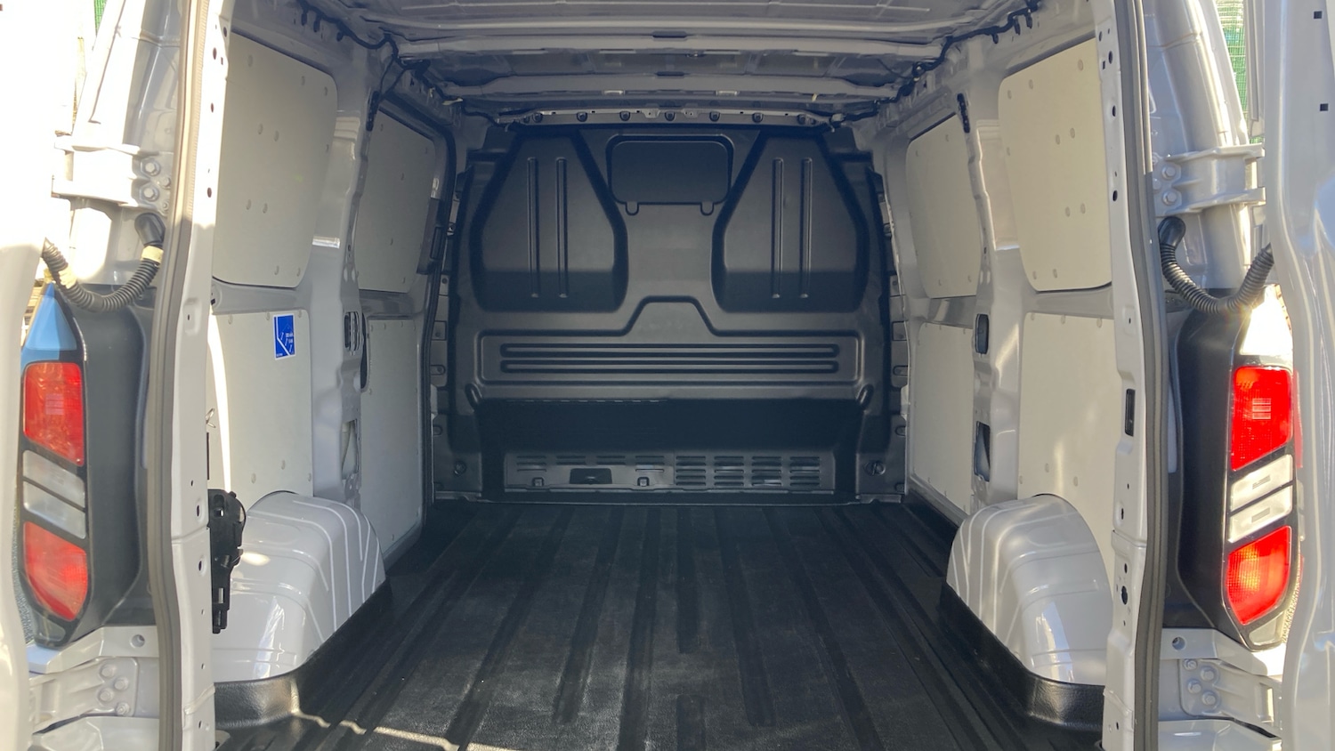 Used Ford Transit Custom 2025 for sale - 77760489: Photo 24