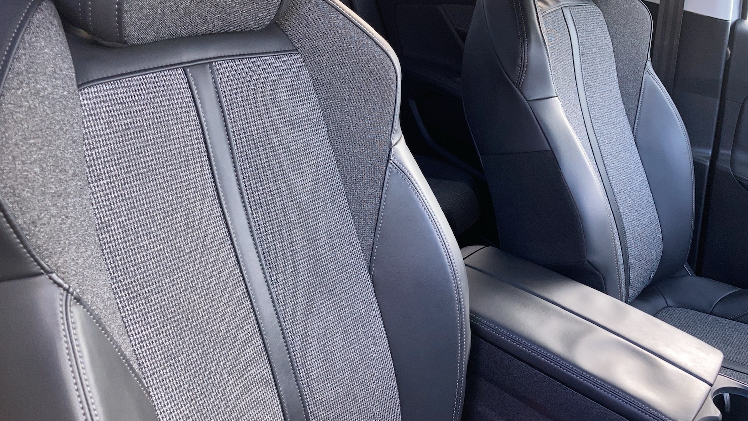 Used Peugeot 3008 2018 for sale - 76490461: Photo 15