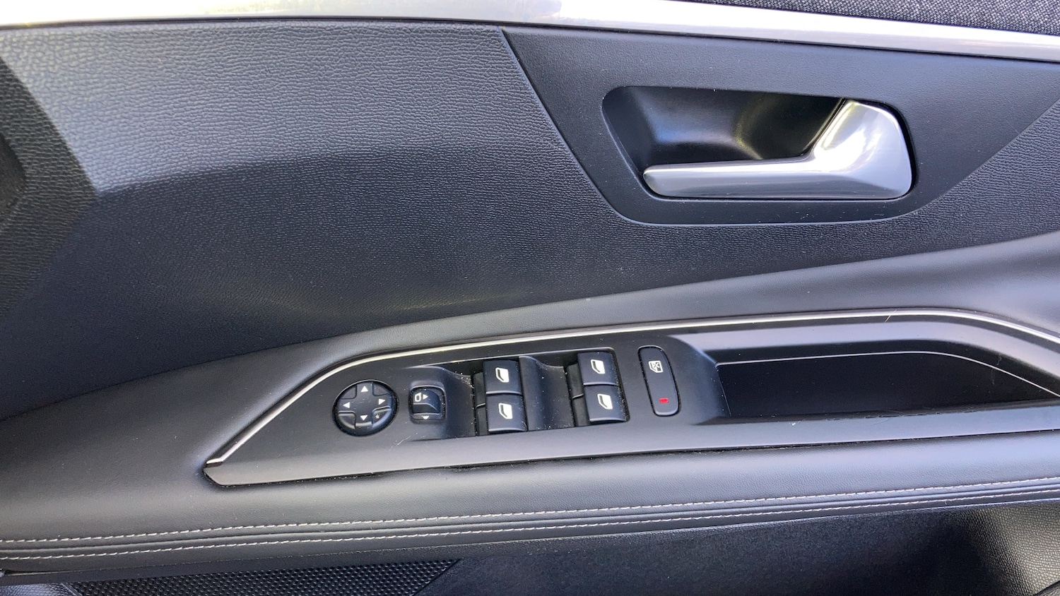 Used Peugeot 3008 2018 for sale - 76490461: Photo 23