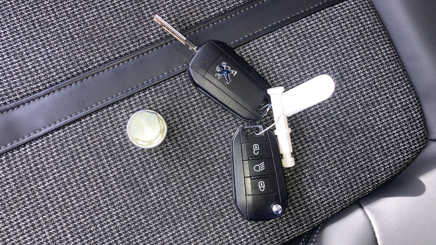 Used Peugeot 3008 2018 for sale - 76490461: Photo 32