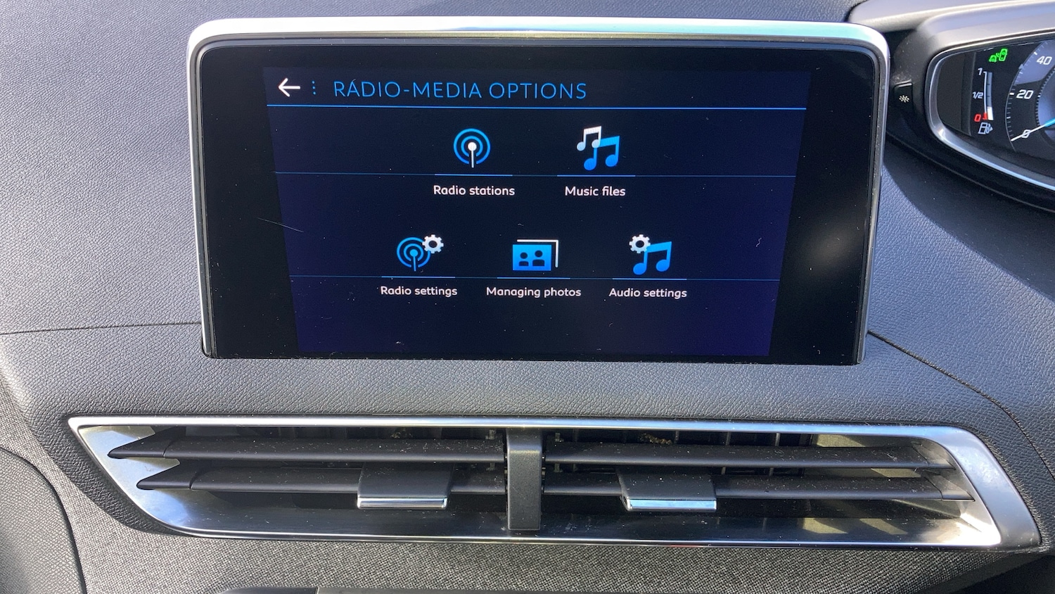 Used Peugeot 3008 2018 for sale - 76490461: Photo 42