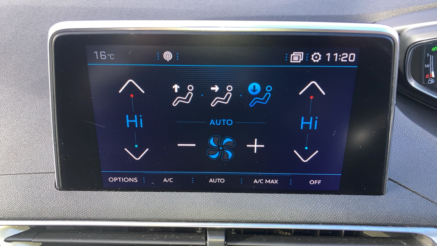 Used Peugeot 3008 2018 for sale - 76490461: Photo 44