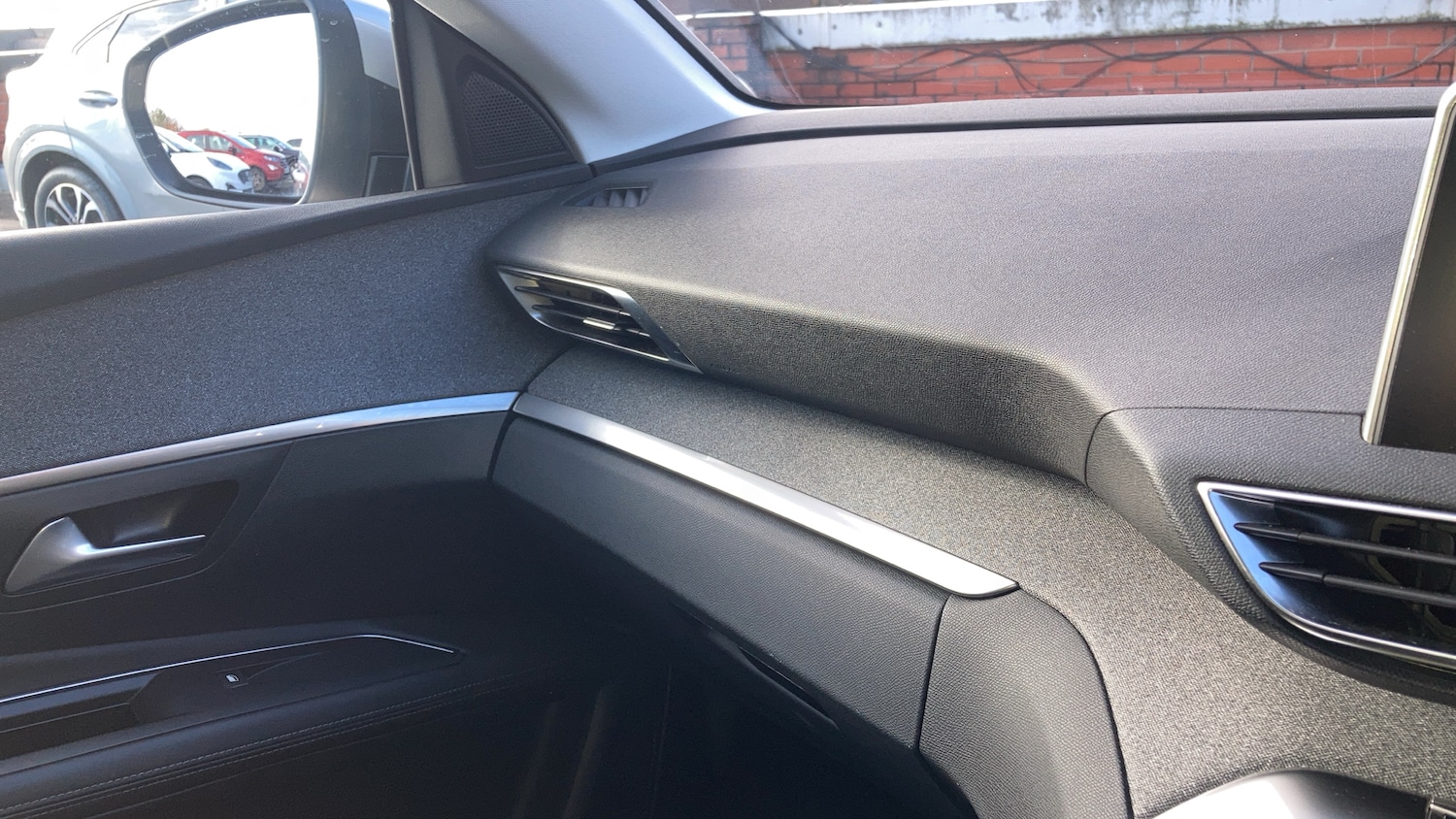 Used Peugeot 3008 2018 for sale - 76490461: Photo 8