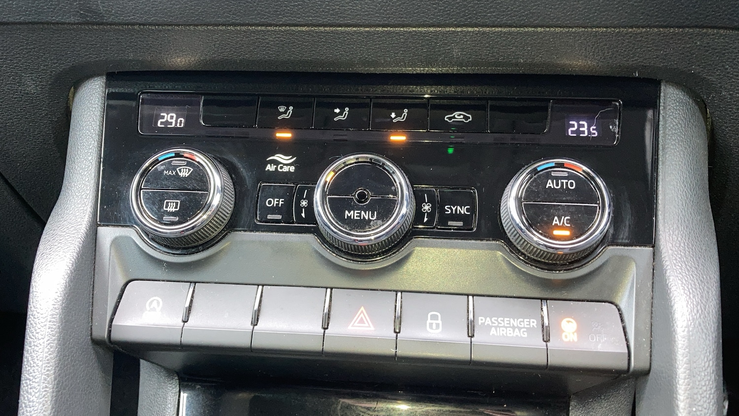 Used Skoda Karoq 2021 for sale - 77137497: Photo 16